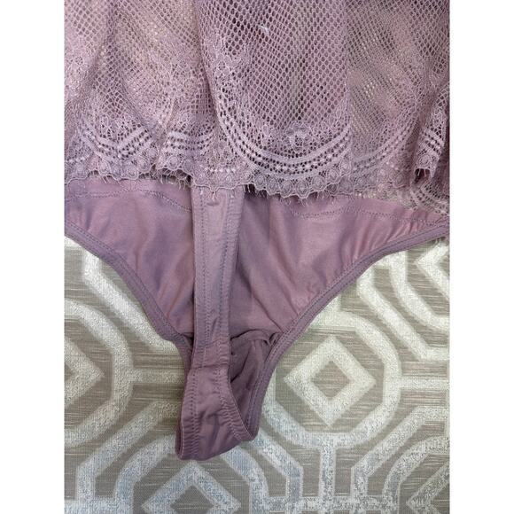 Cacique The Seriously Sexy Women's 14/16 Purple Lace Lingerie Bodysuit Teddy NWT - Picture 5 of 6